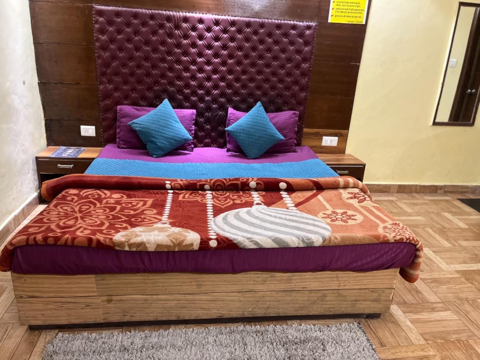 Royal Hill Inn Мусори Екстериор снимка